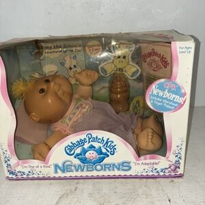 cabbage patch kids newborns 2006 hailee renee march 11 In Box